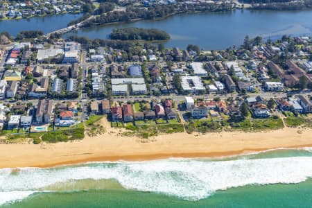 Aerial Image of NARRABEEN