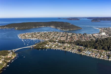 Aerial Image of BLACKWALL