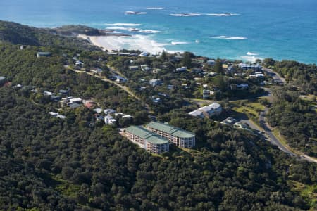 Aerial Image of SAMARINDA WAY. STRADBROKE ISLAND