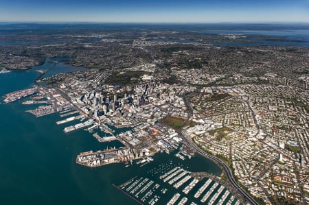 Aerial Image of AUCKLAND CITY LOOKING SOUTH