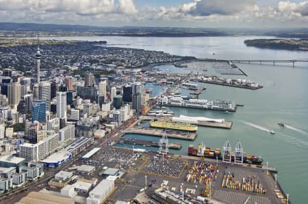 Aerial Image of AUCKLAND CITY LOOKING NORWEST