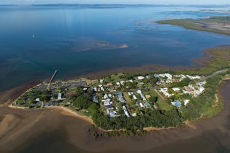 Aerial Image of WELLINGTON POINT LOOKING SOUTH EAST TOWARDS STRADBROKE ISLAND