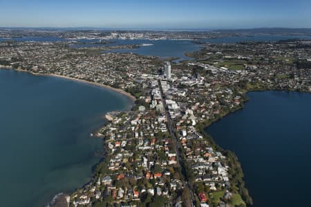 Aerial Image of TAKAPUNA LOOKING SOUTH TO CITY
