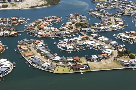 Aerial Image of SOVEREIGN ISLAND