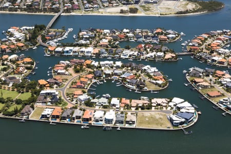 Aerial Image of SOVEREIGN ISLAND
