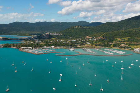 Aerial Image of SHUTE HARBOUR AIRLIE BEACH