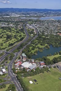 Aerial Image of WESTERN SPRINGS LOOKING NORTH WEST