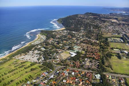 Aerial Image of SHELLY BEACH & BATEAU BAY