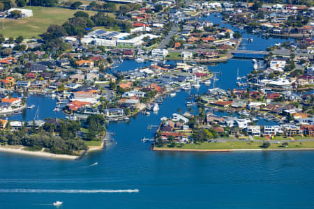 Aerial Image of RUNAWAY BAY