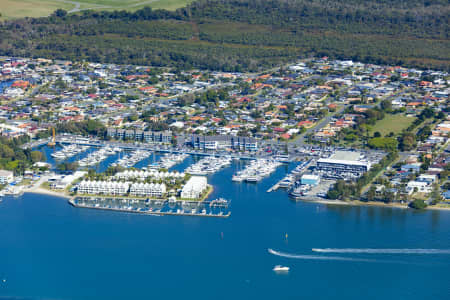 Aerial Image of RUNAWAY BAY