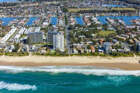 Aerial Image of PALM BEACH QUEENSLAND