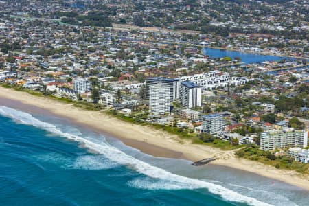 Aerial Image of PALM BEACH QUEENSLAND