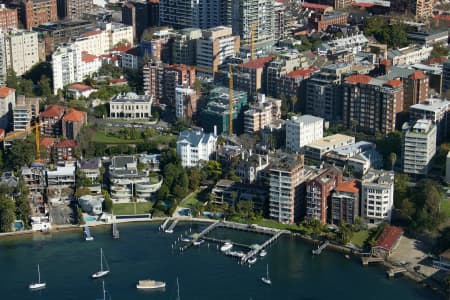 Aerial Image of ELIZABETH BAY, CLOSE-UP