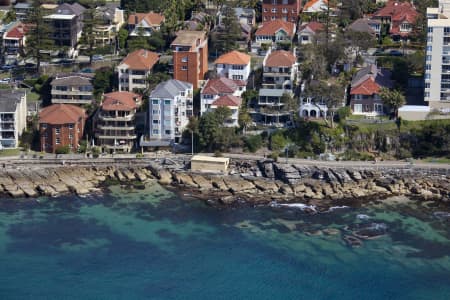 Aerial Image of MARINE PARADE, MANLY