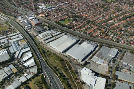 Aerial Image of INDUSTRIAL AND COMMERCIAL PARK IN KINGSGROVE
