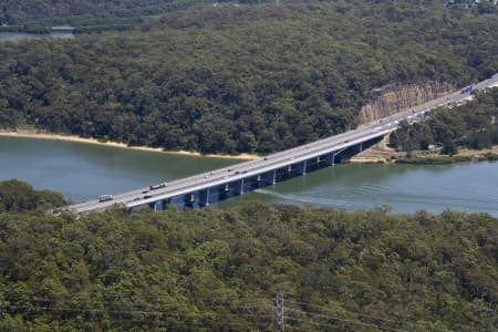 Aerial Image of ALFORDS POINT BRIDGE, GEORGES RIVER