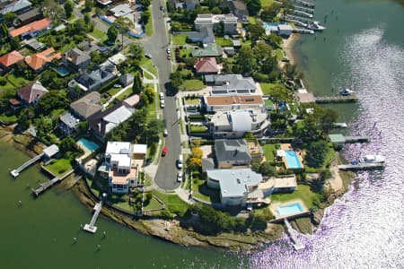 Aerial Image of HENLEY ON THE RIVER