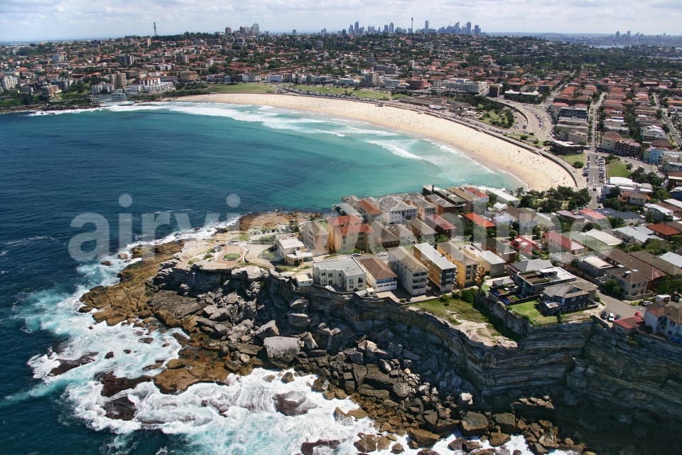 Aerial Image of Ray O\'keefe Reserve to Icebergs Bondi