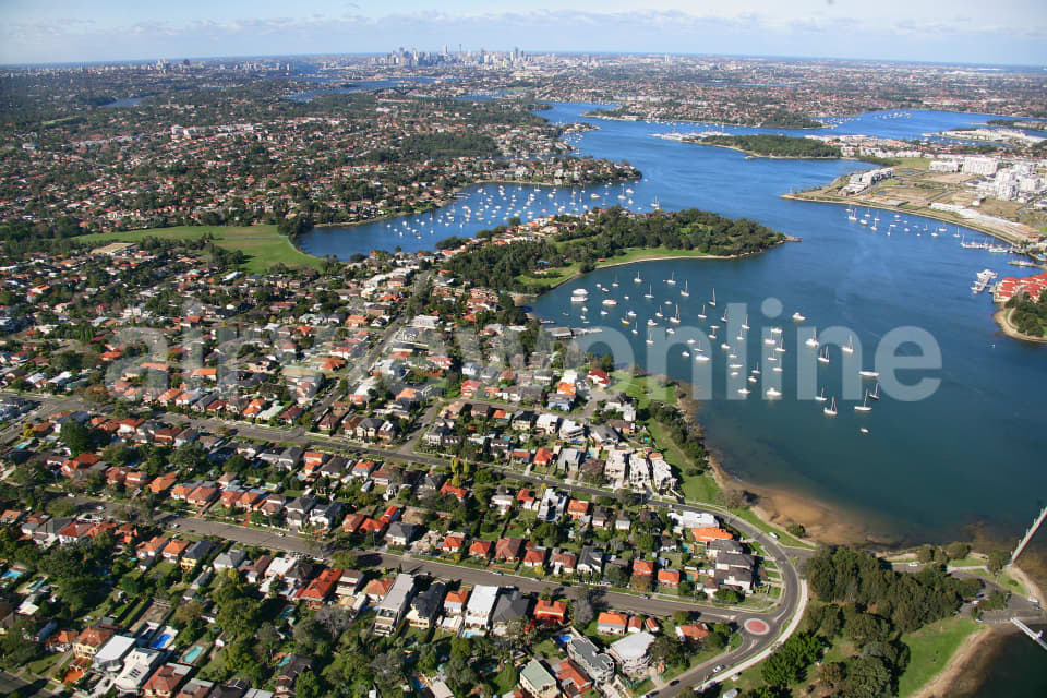 Aerial Image of Putney to city
