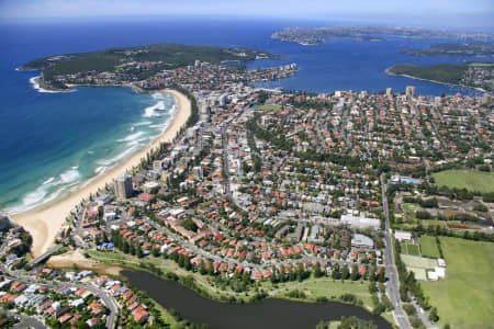 Aerial Image of MANLY FROM QUEENSCLIFF