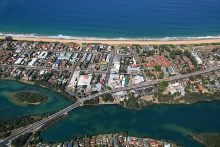 Aerial Image of NARRABEEN TOWN CENTRE