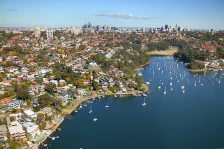 Aerial Image of WILLOUGHBY BAY, CREMORNE NSW