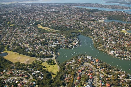 Aerial Image of OATLEY BAY AND HURSTVILLE GROVE