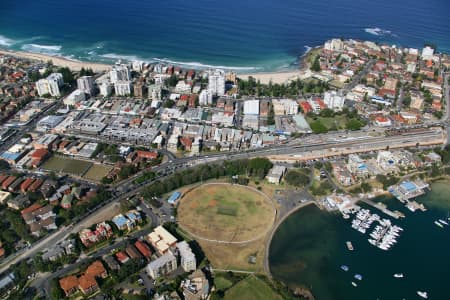 Aerial Image of CRONULLA FROM BEHIND