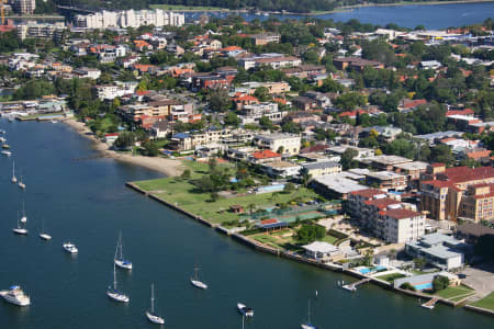 Aerial Image of DRUMMOYNE, ST GEORGES CRES