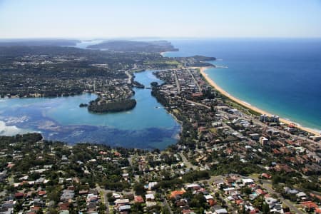 Aerial Image of NARRABEEN LAKE AND PENINSULA