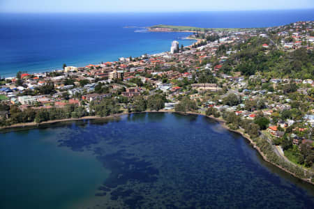 Aerial Image of NARRABEEN LAKE