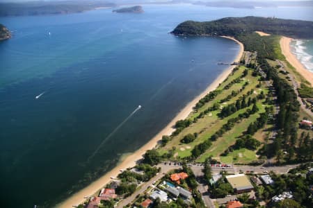 Aerial Image of PALM BEACH GOLF COURSE
