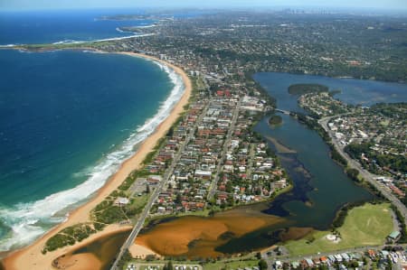 Aerial Image of NARRABEEN, NSW