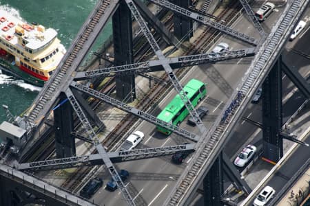 Aerial Image of GREEN BUS, HARBOUR BRIDGE