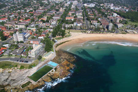 Aerial Image of DEE WHY BEACH AND POOL, NSW