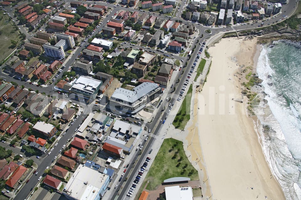 Aerial Image of Maroubra beachfront close up