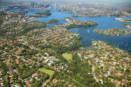 Aerial Image of GREENWICH AND NORTHWOOD