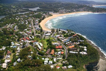 Aerial Image of AVOCA BEACH