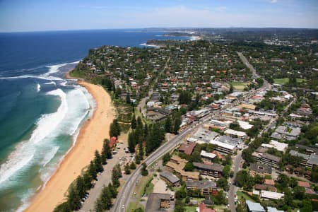 Aerial Image of NEWPORT LOOKING SOUTH
