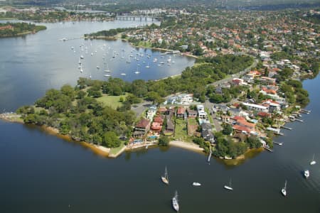 Aerial Image of PUTNEY & KISSING POINT BAY