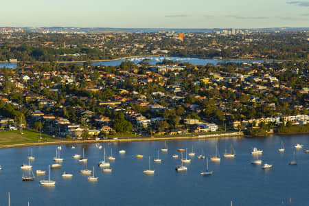 Aerial Image of DRUMMOYNE DUSK