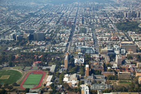 Aerial Image of CARLTON LOOKING EAST