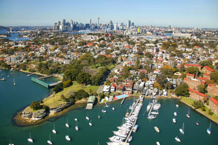 Aerial Image of ROZELLE TO THE CITY