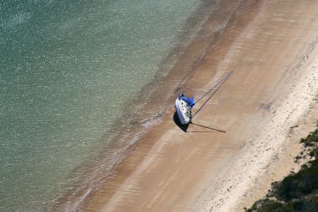Aerial Image of TIDE\'S OUT