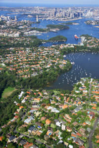 Aerial Image of NORTHWOOD TO THE CITY