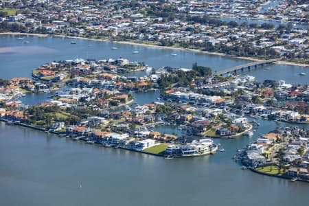 Aerial Image of PARADISE POINT