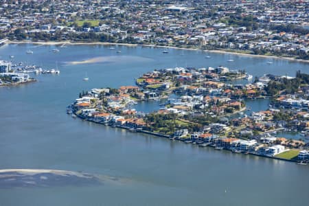 Aerial Image of PARADISE POINT