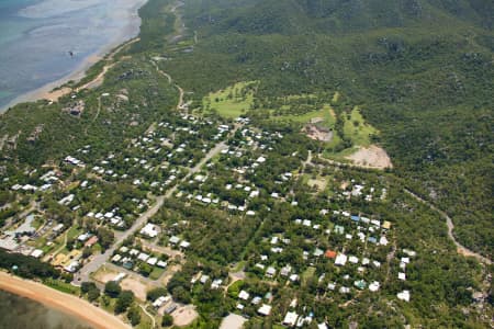 Aerial Image of MAGNETIC ISLAND, PICNIC BAY