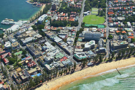 Aerial Image of MANLY ON A SATURDAY