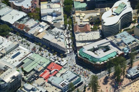 Aerial Image of MANLY CORSO CLOSE UP